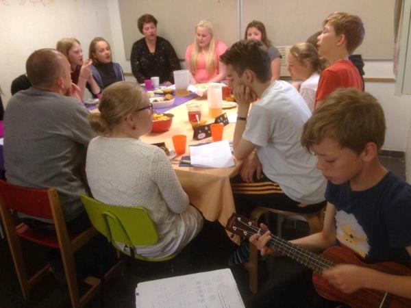 24. nov.: Siðbundið handverk í brennideplinum í Tórsgøtu